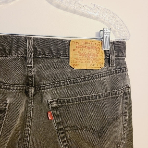 Levi's | Vintage Distressed Denim Cropped Straight Leg Jeans (Men's Waist 38) - Picture 10 of 12